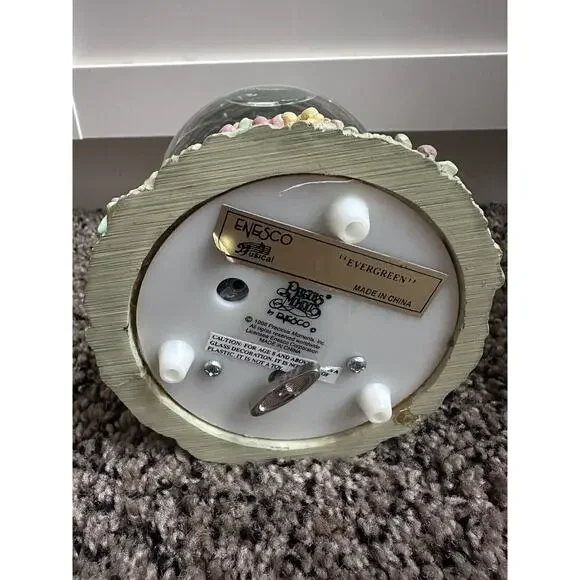 Precious Moments Musical Snowglobe "All Things Grow With Love" Plays EVERGREEN - Picture 6 of 12